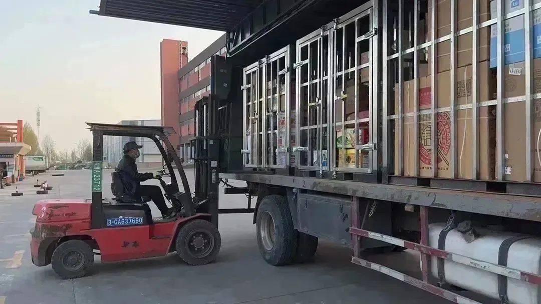 回眸2023系列報道萬里物流之提高效率篇1.jpg